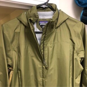 NEW Torrentshell 3L rain parka - Patagonia